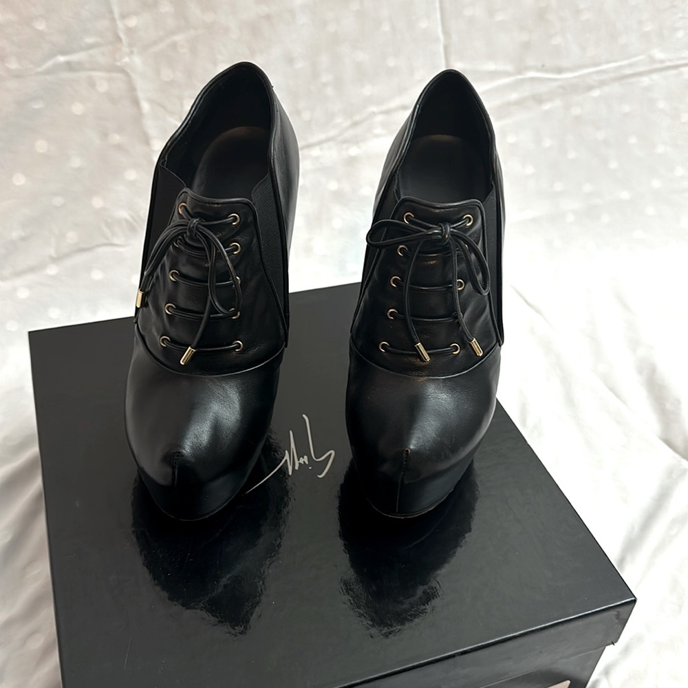 Giuseppe Zamora Lace-up Platform Booties